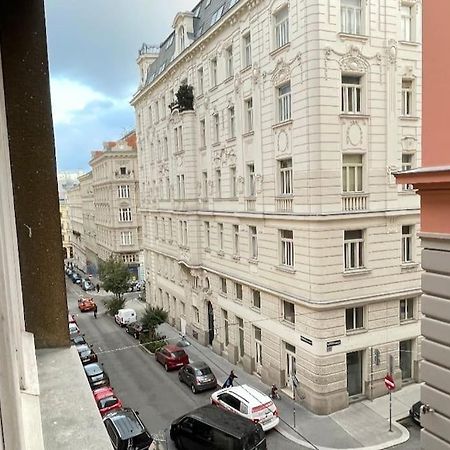Mariahilfer Street Apartment 维也纳 外观 照片